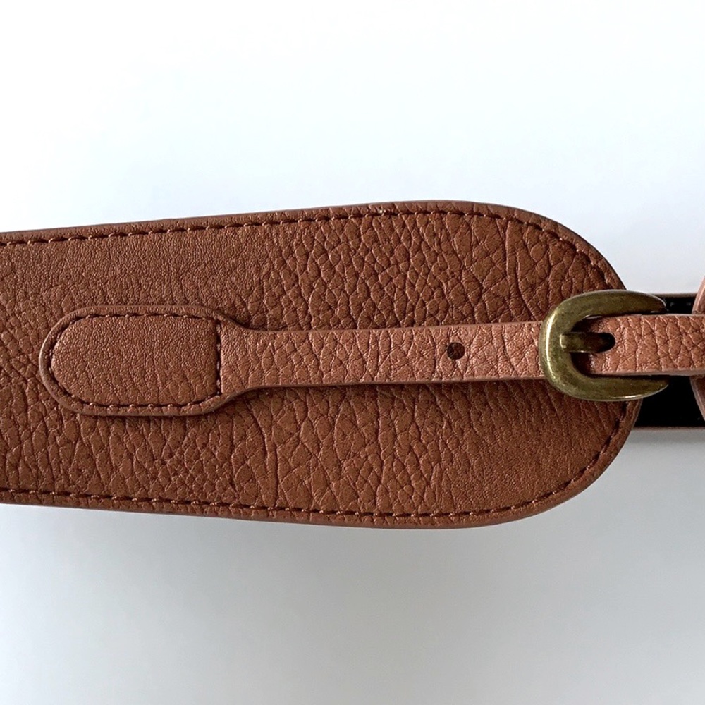 🖤2/$15 Linea Pelle Cognac Belt